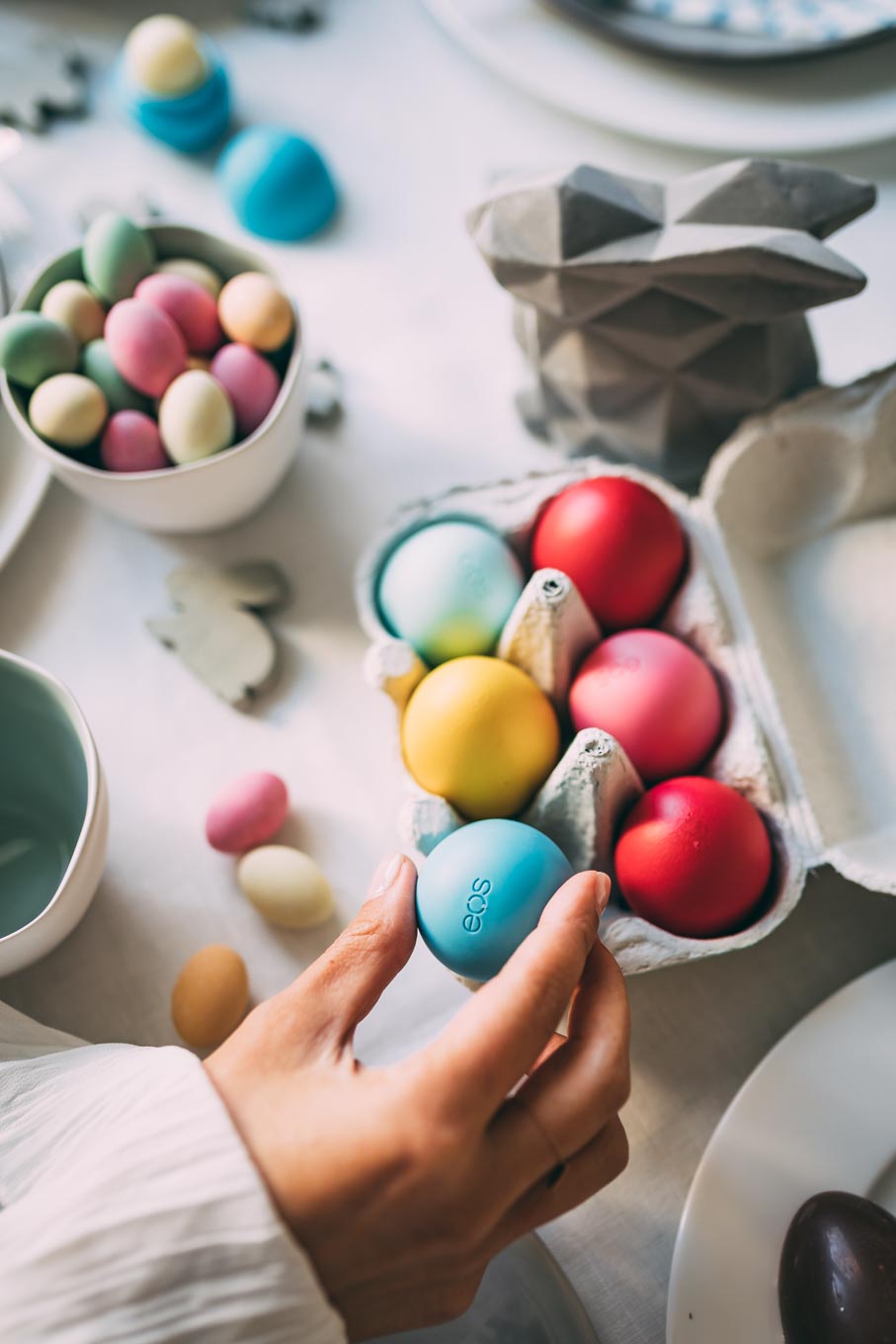 RECIPE: Homemade Mousse Au Chocolate Eggs & Easter Deco with EOS | www.yourockmylife.com