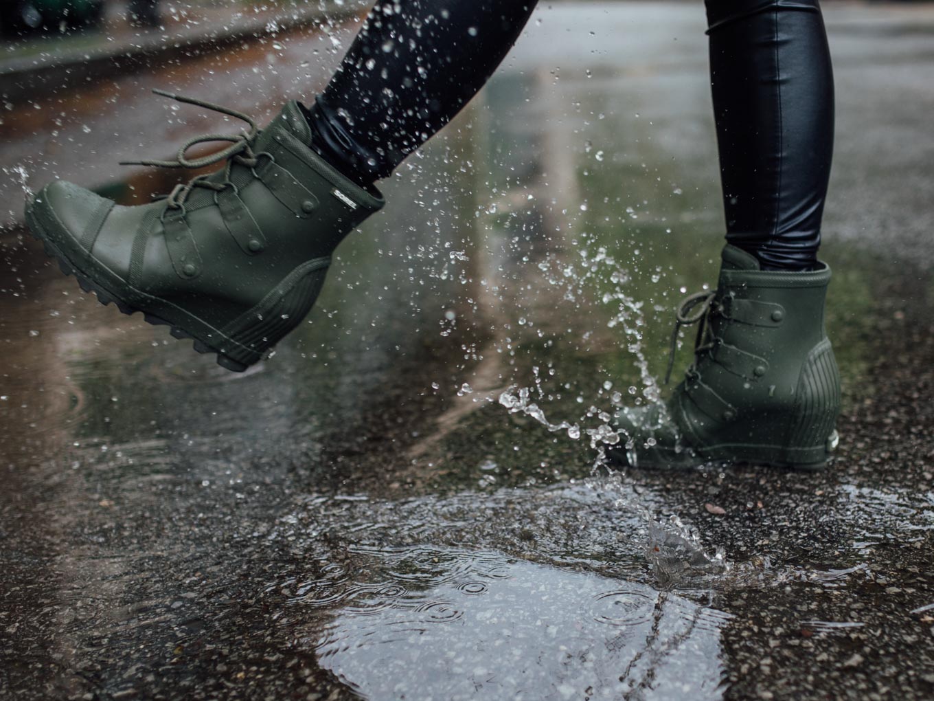 Outfit: Rainy Summer Day | Sorel Rain Boots | You Rock My Life