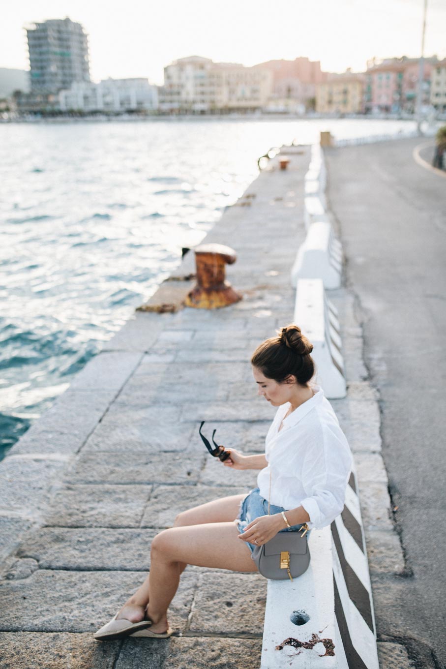 Outfit: Rough Linen & Vintage Denim, Levis Jeans Shorts, Linen Shirt, Chloé Drew Bag, Cartier Love Bracelet