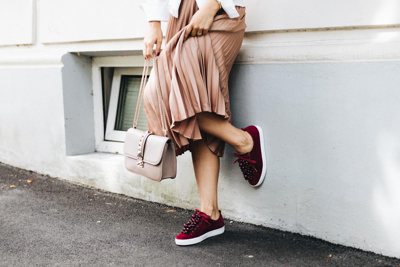 Outfit: Favorites For Fall | Pleated Skirt & Sneakers | You Rock My Life