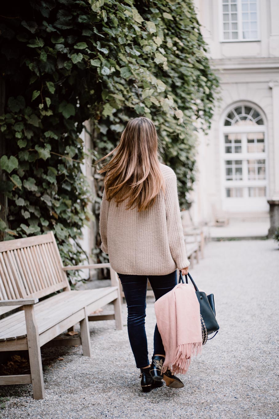 Outfit: Westwing Pop Up Store Munich | Closed Jeans, Closes Pullover, Chloé Boots, Aigner Lea Bag | You Rock My Life | ninawro