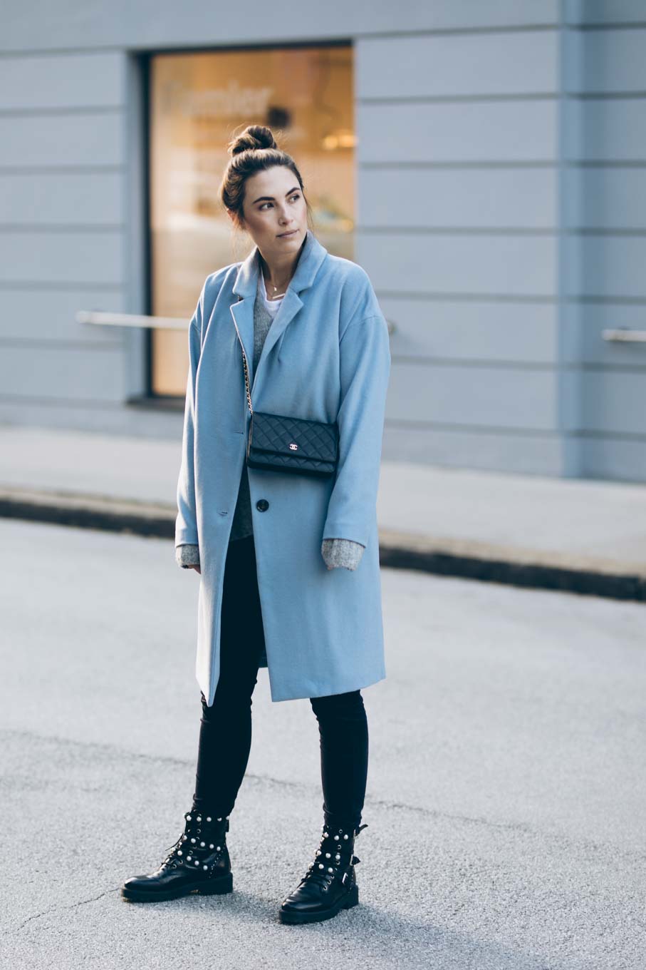 Outfit: Baby Blue | Chanel WOC, Jake*s Coat Peek & Cloppenburg, Zara Biker Boots, Closed Velvet Pants | you rock my life