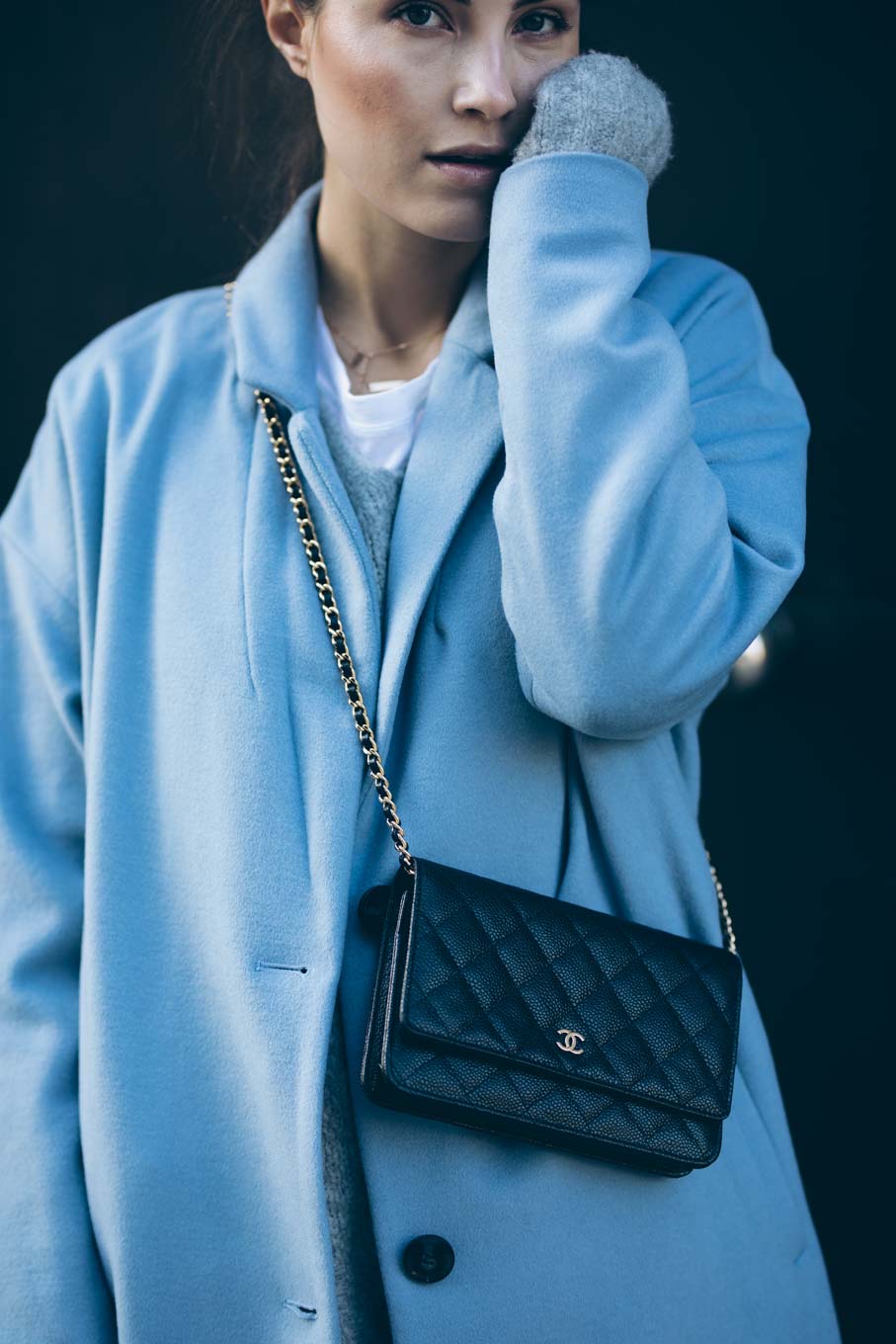 Outfit: Baby Blue | Chanel WOC, Jake*s Coat Peek & Cloppenburg, Zara Biker Boots, Closed Velvet Pants | you rock my life