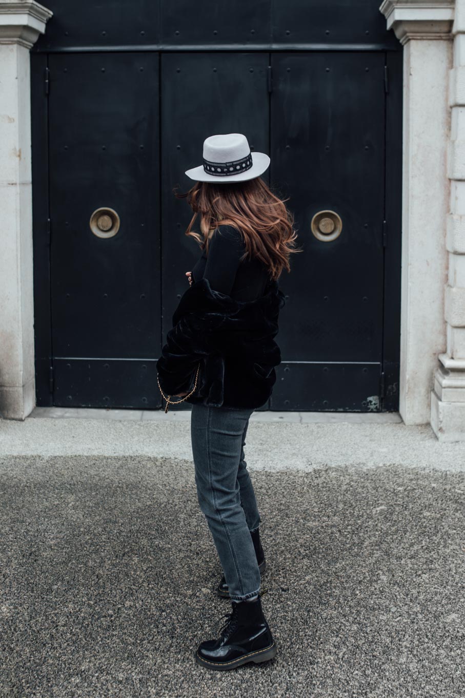 Outfit: Must Have Of The Season: Black Turtleneck | Closes Pedal Pusher Jeans, Chanel Wallet On Chain WOC, Dr. Martens Boots, Nomade Moderne Hat, Leo Mathild Jewelry | you rock my life