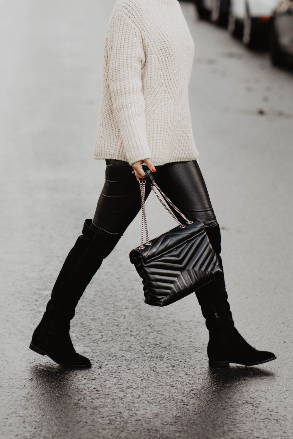 Outfit: Ash Overknee Boots, Artitzia Daria Leather Pants, Closed Alpaka Pullover, Saint Laurent Loulou bag | you rock my life