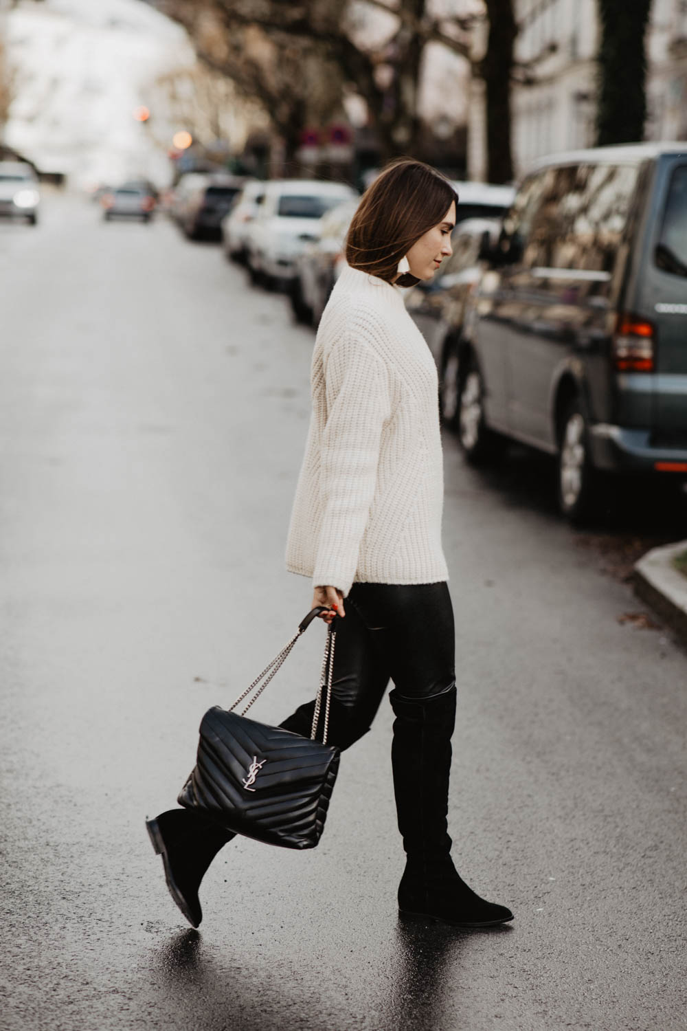 Outfit: Ash Overknee Boots, Artitzia Daria Leather Pants, Closed Alpaka Pullover, Saint Laurent Loulou bag | you rock my life