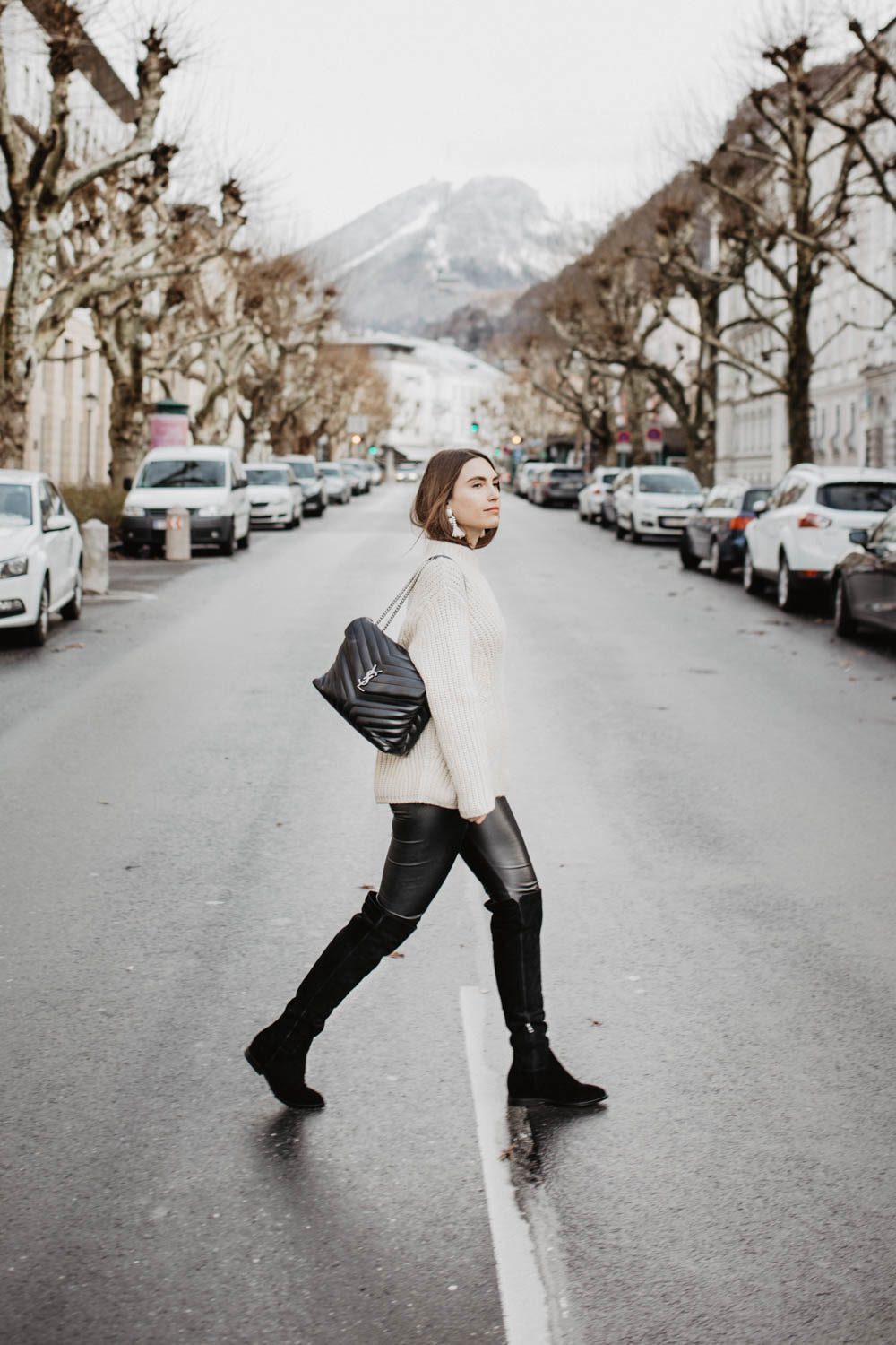 Outfit: Ash Overknee Boots, Artitzia Daria Leather Pants, Closed Alpaka Pullover, Saint Laurent Loulou bag | you rock my life