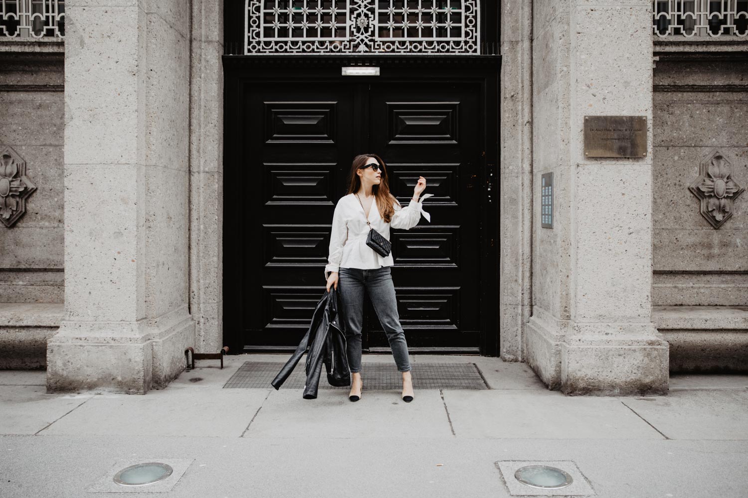 Outfit: Chanel Slingbacks, Closed Pedal Pusher Jeans, Leather Jacket, Céline Sunglasses, Chanel WOC | you rock my life @ninawro