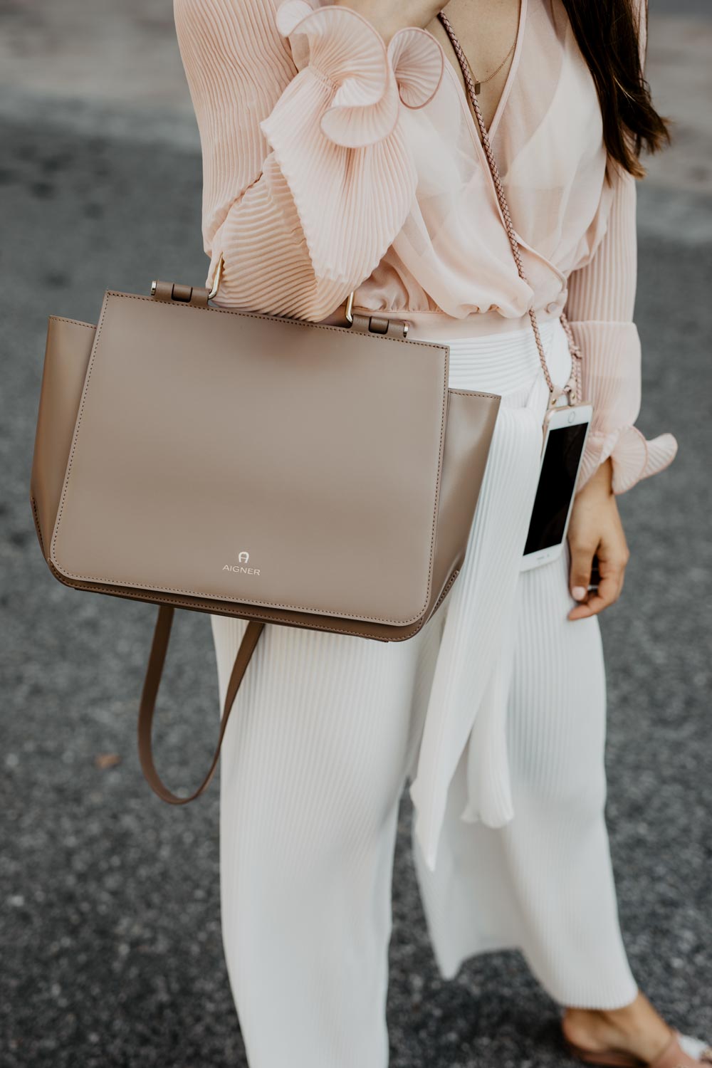 Outfit: Blush Pink - Esthé Clothing & Aigner Lexi Bag | You Rock My Life