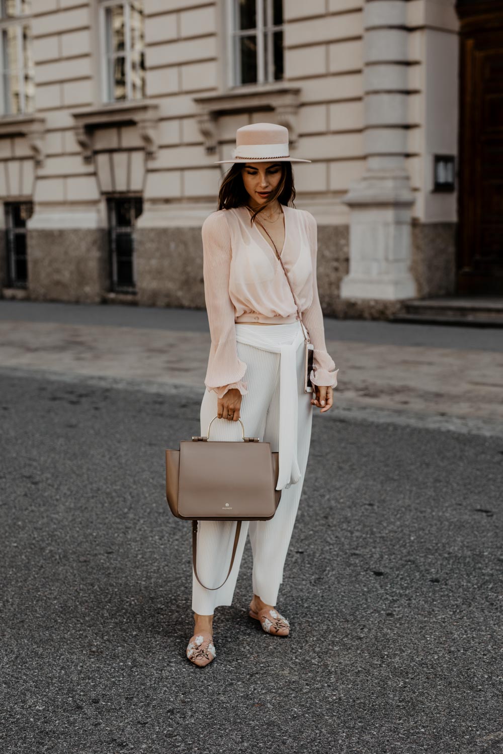 Outfit: Blush Pink - Esthé Clothing & Aigner Lexi Bag | You Rock My Life