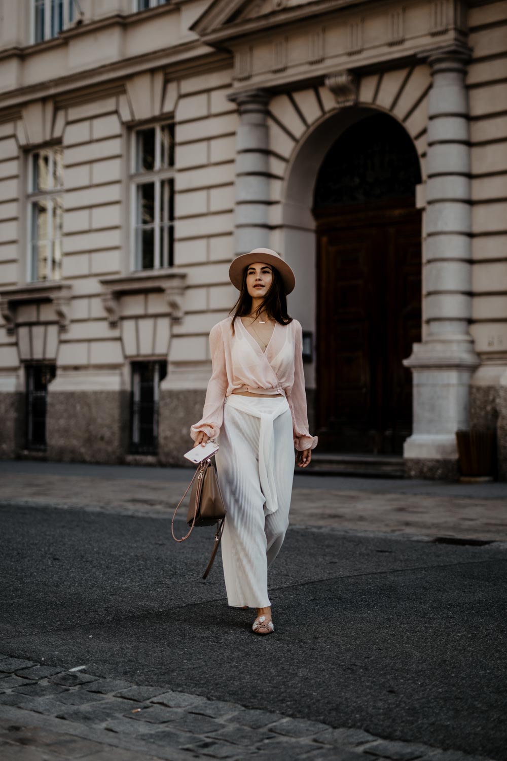 Outfit: Blush Pink - Esthé Clothing & Aigner Lexi Bag | You Rock My Life