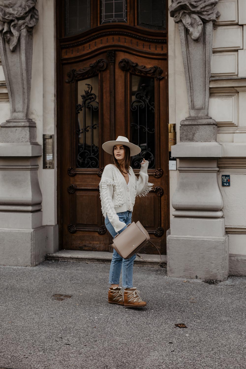 Outfit: J'adore - Closed Jeans, Lack Of Color Hat, Isabel Marant Nowles Boots, Edited Sweater, Aigner Lexi Bag | You rock my life - ninawro