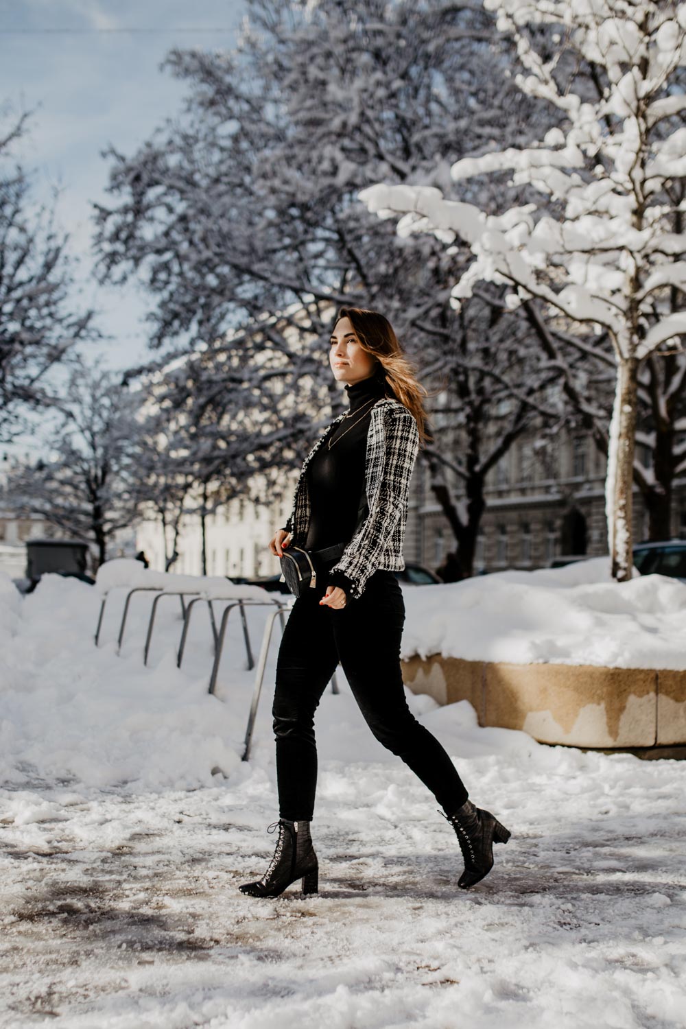 Outfit: Things To Keep | Tweed Blazer, Velvet Pants, Black Turtleneck, Lace Boots | You Rock My Life @ninawro