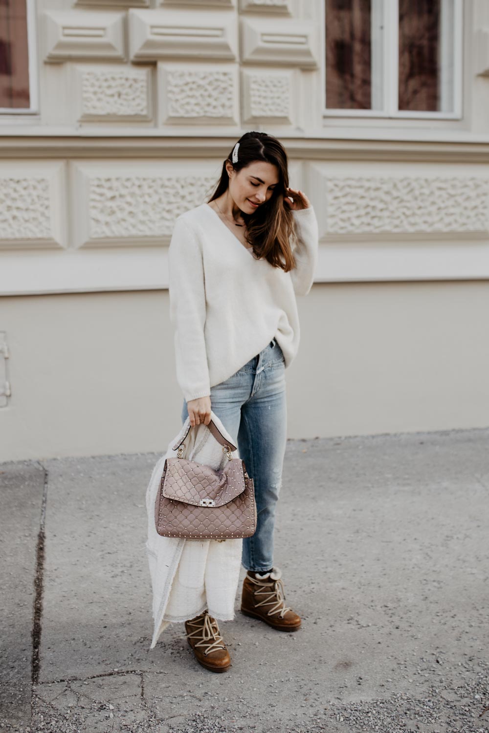 Outfit: Valentino Rockstud Spike Bag, Isabel Marant Nowles Boots, Closed Jeans, Tweed Blazer | you rock my life