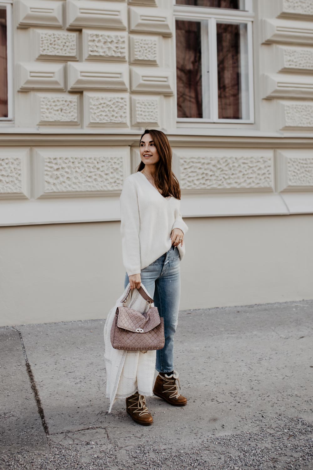 Outfit: Valentino Rockstud Spike Bag, Isabel Marant Nowles Boots, Closed Jeans, Tweed Blazer | you rock my life