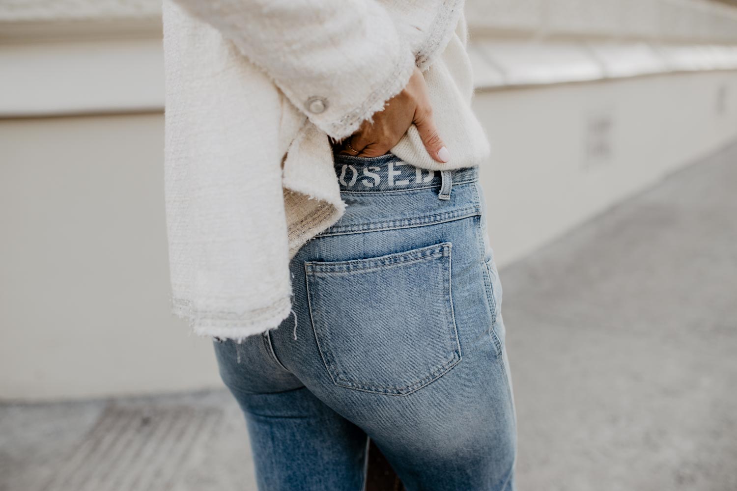 Outfit: Valentino Rockstud Spike Bag, Isabel Marant Nowles Boots, Closed Jeans, Tweed Blazer | you rock my life